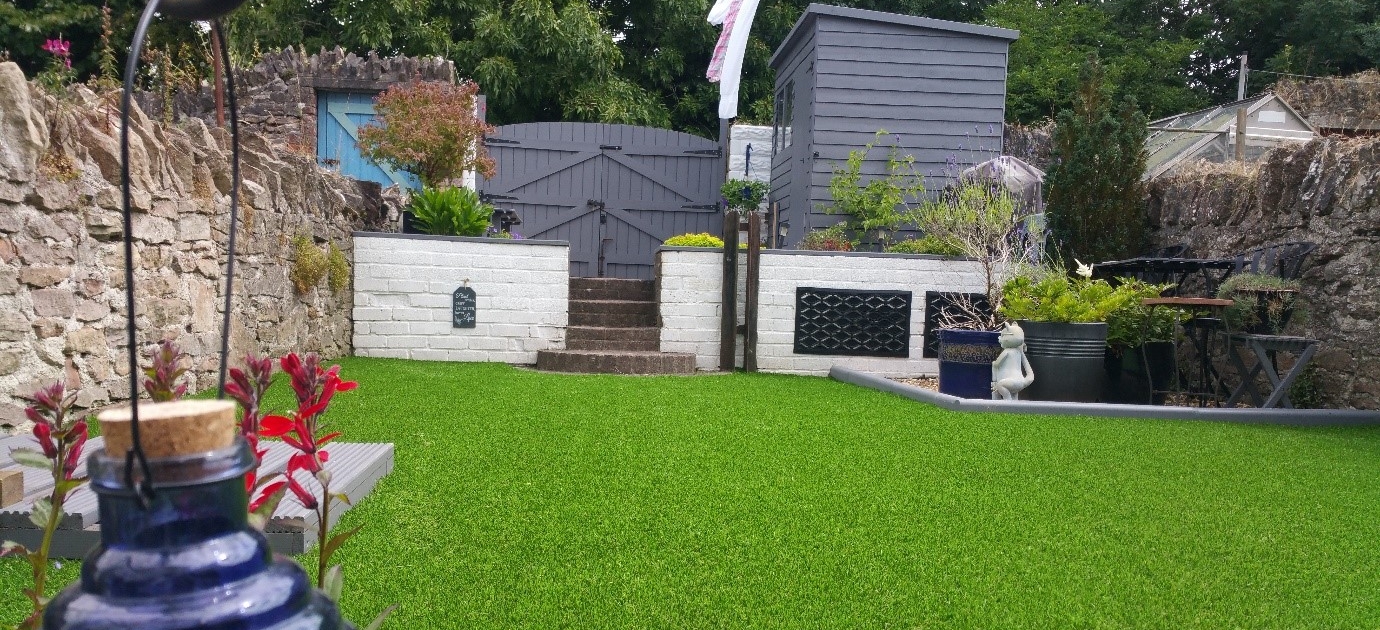 ls2 artificial grass garden